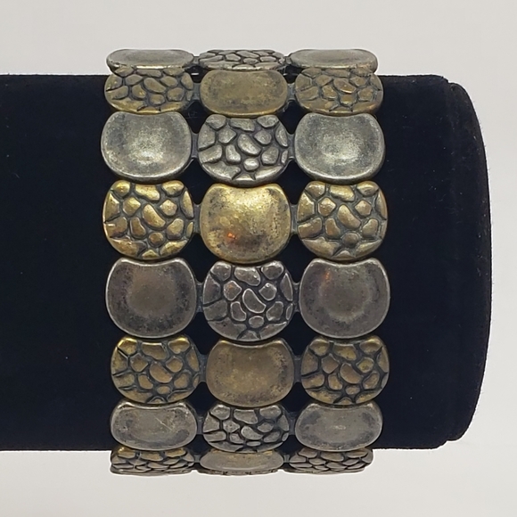 Tri-Color Wide Stretch Bracelet - Picture 3 of 9